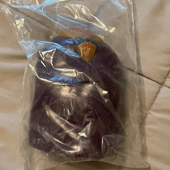 Beauty & the Beast Rubber Hand Puppets - Picture 3 of 16